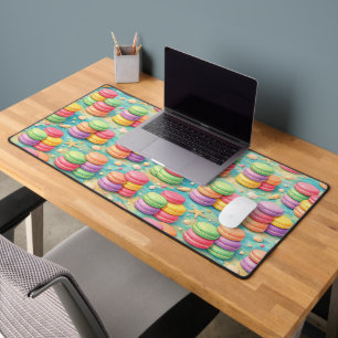 MOOIE KLEURRIJKE STAPELS MACARONS BUREAUMAT