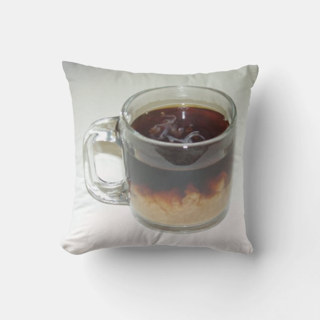 Mooie koffiebeker met Sierkussen van Cream (Voorkant)