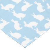 Mooie Konijn Silhouetten Op Blauwe Paaspatroon Tafelkleed (Gekanteld)