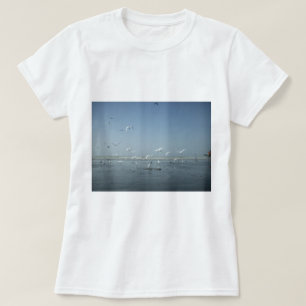 Mooie kranen vliegen over het ballet van Water Nat T-shirt