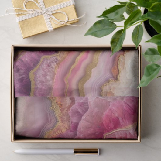 Mooie kristallen geode in roze tissuepapier (Geschenk)