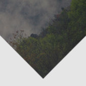 Mooie landschapsfoto van Foggy Mountain Tissuepapier (Detail)