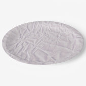 Mooie lavendelkleurige papieren borden met gekreuk papieren bordje (Gekanteld)