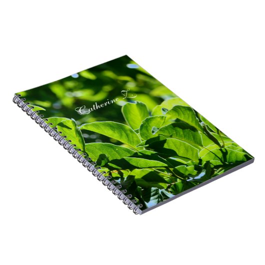 Mooie lente, zomergroene bladeren. Naam toevoegen Notitieboek (Rechterzijde)