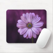 Mooie, lichte, elegante, roze-paarse madeliefje muismat (Met muis)