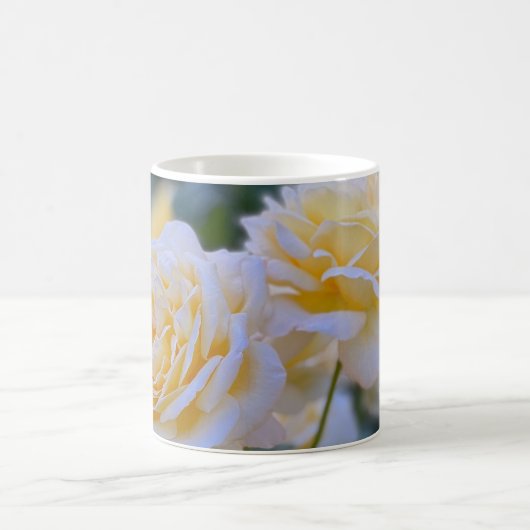 Mooie lichtgele rozen koffiemok (Center)