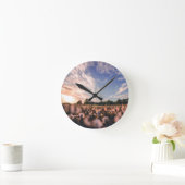 Mooie lucht boven de vlakte ronde klok (Huis)