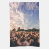 Mooie lucht boven de vlakte theedoek (Verticaal)