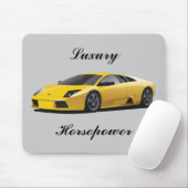 Mooie luxe-sportauto met muis muismat (Met muis)