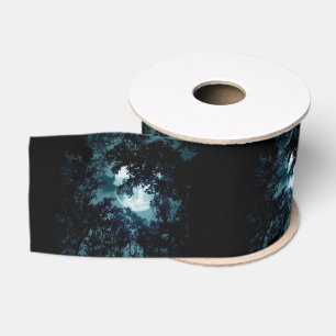 Mooie maan gloed door bomen grosgrain lint