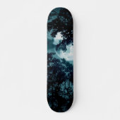 Mooie maan gloed door bomen persoonlijk skateboard (Voorkant)
