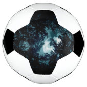 Mooie maan gloed door bomen voetbal (Gedraaid)