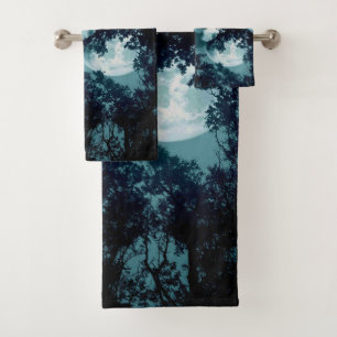 Mooie maan gloeit door bomen bad handdoek