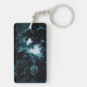 Mooie maan gloeit door bomen sleutelhanger (achterkant)