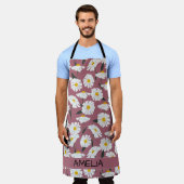 Mooie madeliefjes gepersonaliseerde naam op roze schort (Gedragen)