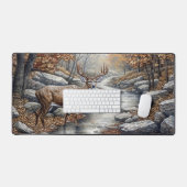 Mooie majestueuze hert aan de beek, bureaumat (Keyboard & Muis)