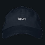 Mooie Mannen Hansome Boy King aangepaste tekst Ged Geborduurde Pet<br><div class="desc">Verhoog uw casual look met dit navy verstelbare pet, met "King" in fijn gestikt borduurwerk. Het katoenen materiaal geeft een zacht, comfortabel gevoel.</div>