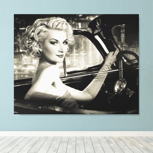 Mooie mensen trekken vrouwen terug in Converteerba Canvas Afdruk (Insitu (Houten vloer))