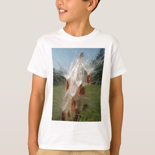 Mooie Milkweed Magic: een Skyward Flight Design T-shirt (Voorkant)