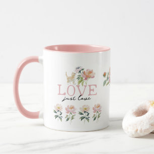 Mooie mok met liefde, bloemen en katje
