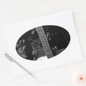 Mooie mooie Afrikaanse Gitaar Grijswaarden Motief Ovale Sticker (Envelop)