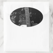 Mooie mooie Afrikaanse Gitaar Grijswaarden Motief Ovale Sticker (Tas)