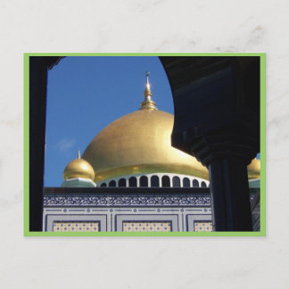 Mooie moskee met goudpittige koepel briefkaart