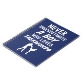 Mooie Navy-blauwe Taekwondo-cadeaus voor babyjonge Notitieboek (Linkerzijde)