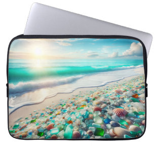 Mooie oceaanstrand met zeeglas   laptop sleeve
