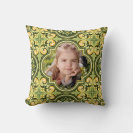 Mooie olijfproducten en gele Azulejos, aangepaste  Kussen