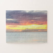 Mooie Oranje zonsondergang op de oceaan