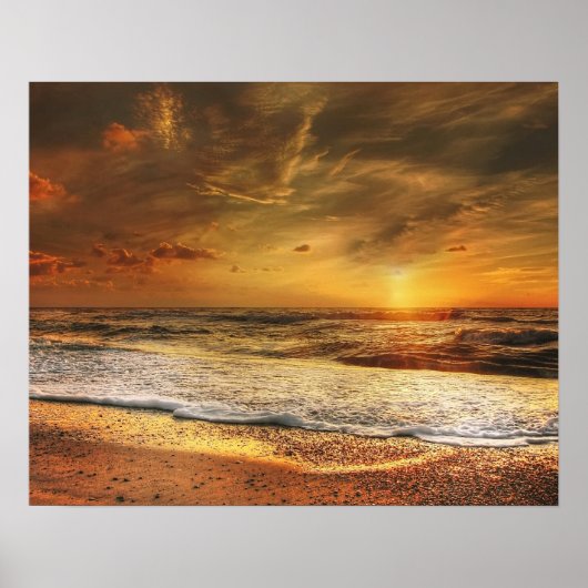 Mooie Oranje zonsondergang op het strand Poster (Voorkant)