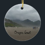 Mooie Oregon Coast Cannon Beach Keramisch Ornament<br><div class="desc">Een uitzicht uit de Cannon Beach van Oregon van de broze bergen aan de kust.</div>