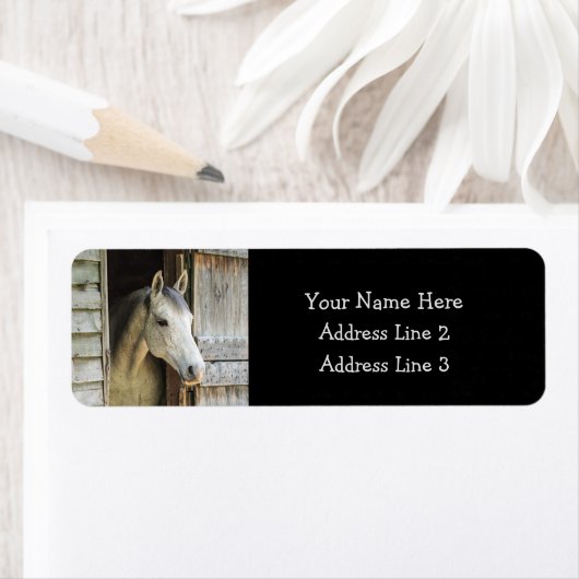 Mooie paarden en Rustic Barn Etiket (Insitu)