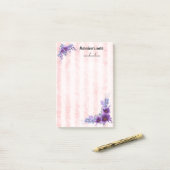 Mooie paarse bloem & zacht roze strepen 4 "x6" post-it® notes (Op bureau)