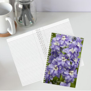 Mooie paarse Delphinium bloemen Notitieboek