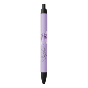 Mooie Paarse Strik Met Gepersonaliseerde Naam Zwarte Inkt Pen