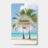 Mooie palmbomen op een tropisch strand badge (Achterkant)