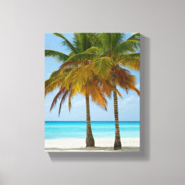 Mooie palmbomen op een tropisch strand canvas afdruk