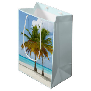 Mooie palmbomen op een tropisch strand medium cadeauzakje