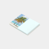 Mooie palmbomen op een tropisch strand post-it® notes (Schuin)