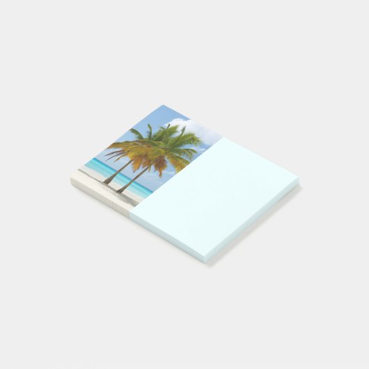 Mooie palmbomen op een tropisch strand post-it® notes (Schuin)