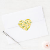 Mooie pastelgele bloemmotief, hart sticker (Envelop)