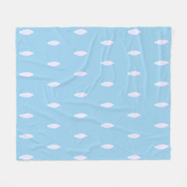 Mooie pastelwolken op licht hemelsblauw fleece deken
