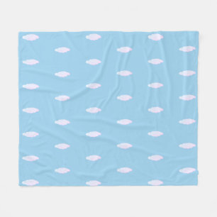 Mooie pastelwolken op licht hemelsblauw fleece deken