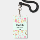 Mooie patroon met speelse dieren & speelgoed badge (Voorzijde met lanyard)