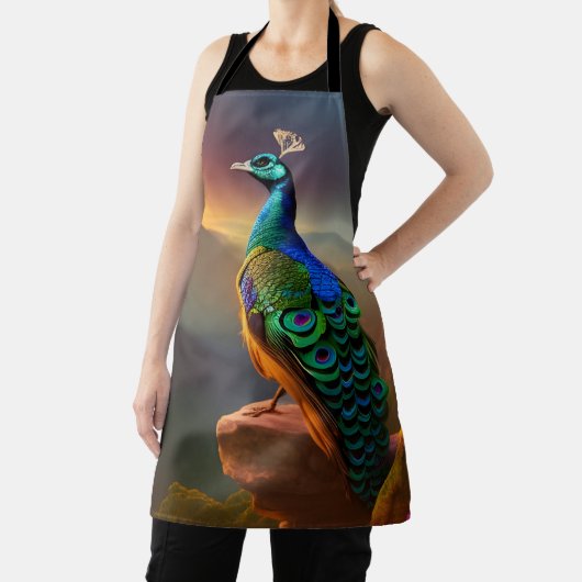 Mooie Peacock is verheugd over de dag Schort (Insitu)