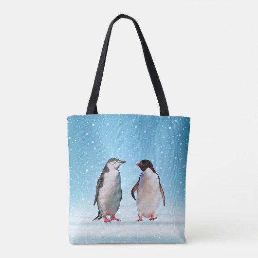 Mooie Penguin Couple op Light Blue Tote Bag (Achterkant)