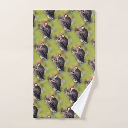 Mooie pileated Woodpecker op de boom Bad Handdoek (Handdoek)