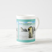 Mooie Pinguïn Schrift 1 Johannes 4:16 Porselein Kop (Voorkant rechts)